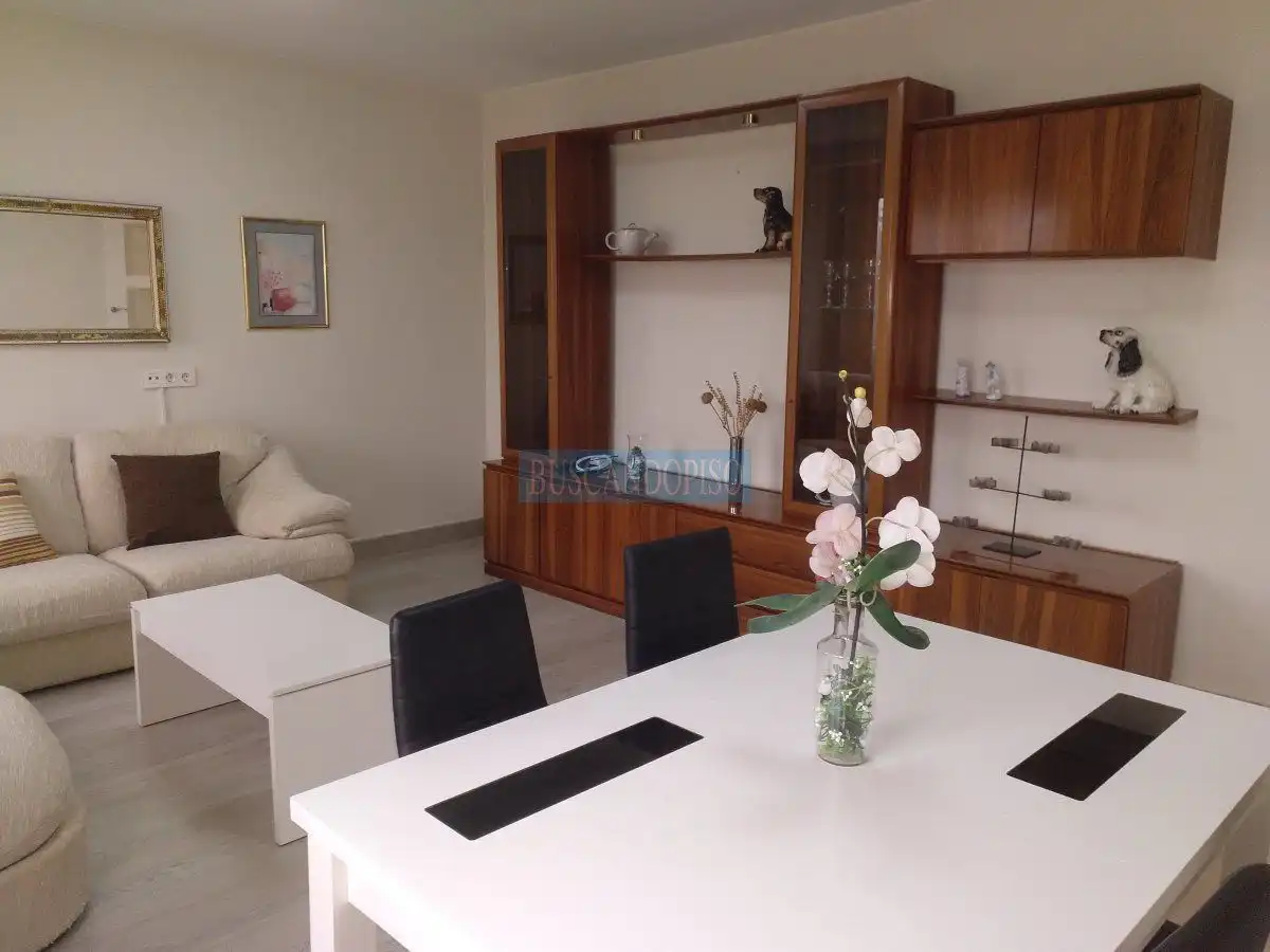 Dining room of Apartments for rent in  Logroño  with Heating, Parquet flooring and Terrace