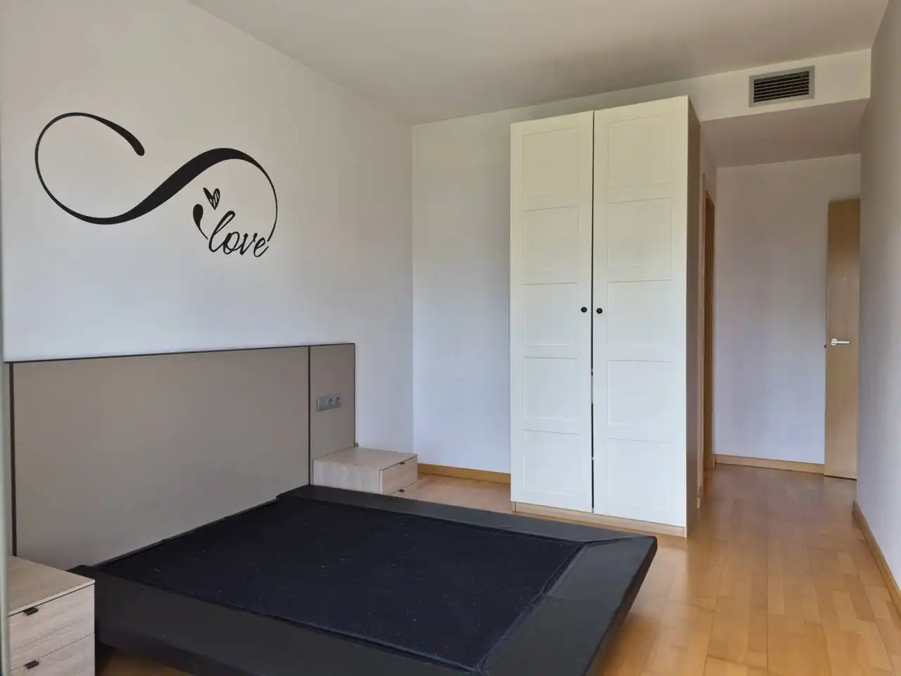 Dormitori de Pis en venda en Terrassa amb Aire condicionat, Calefacció i Parquet