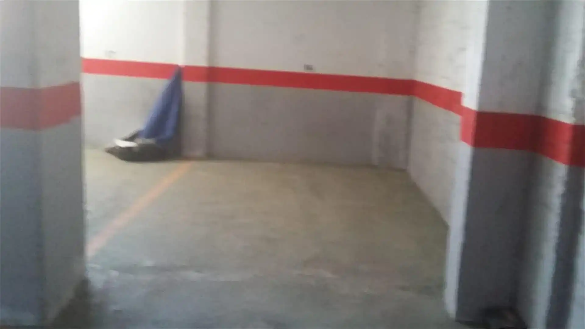 Parking of Garage for rent in San Roque