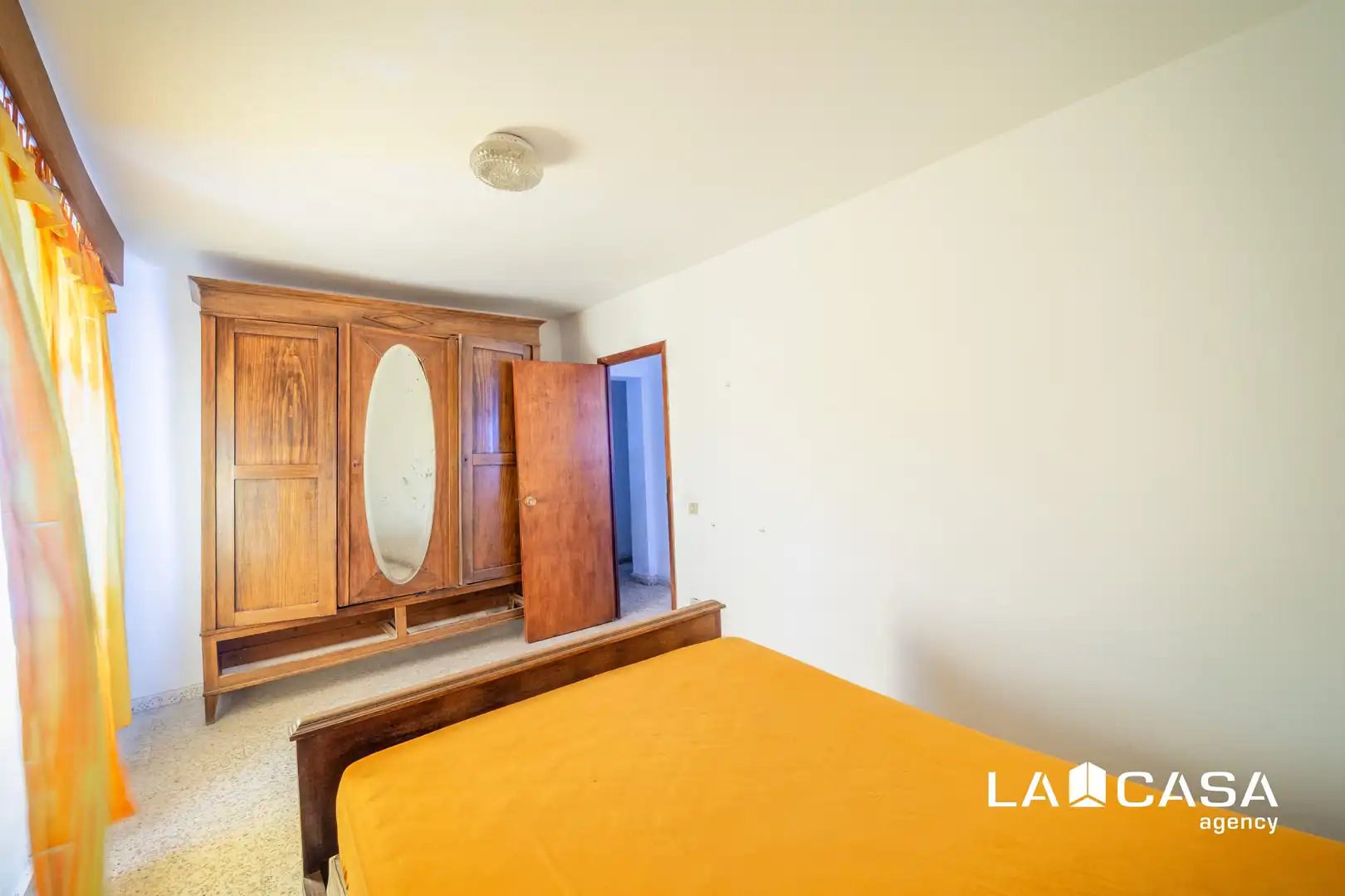 Dormitori de Casa o xalet en venda en Dos Hermanas