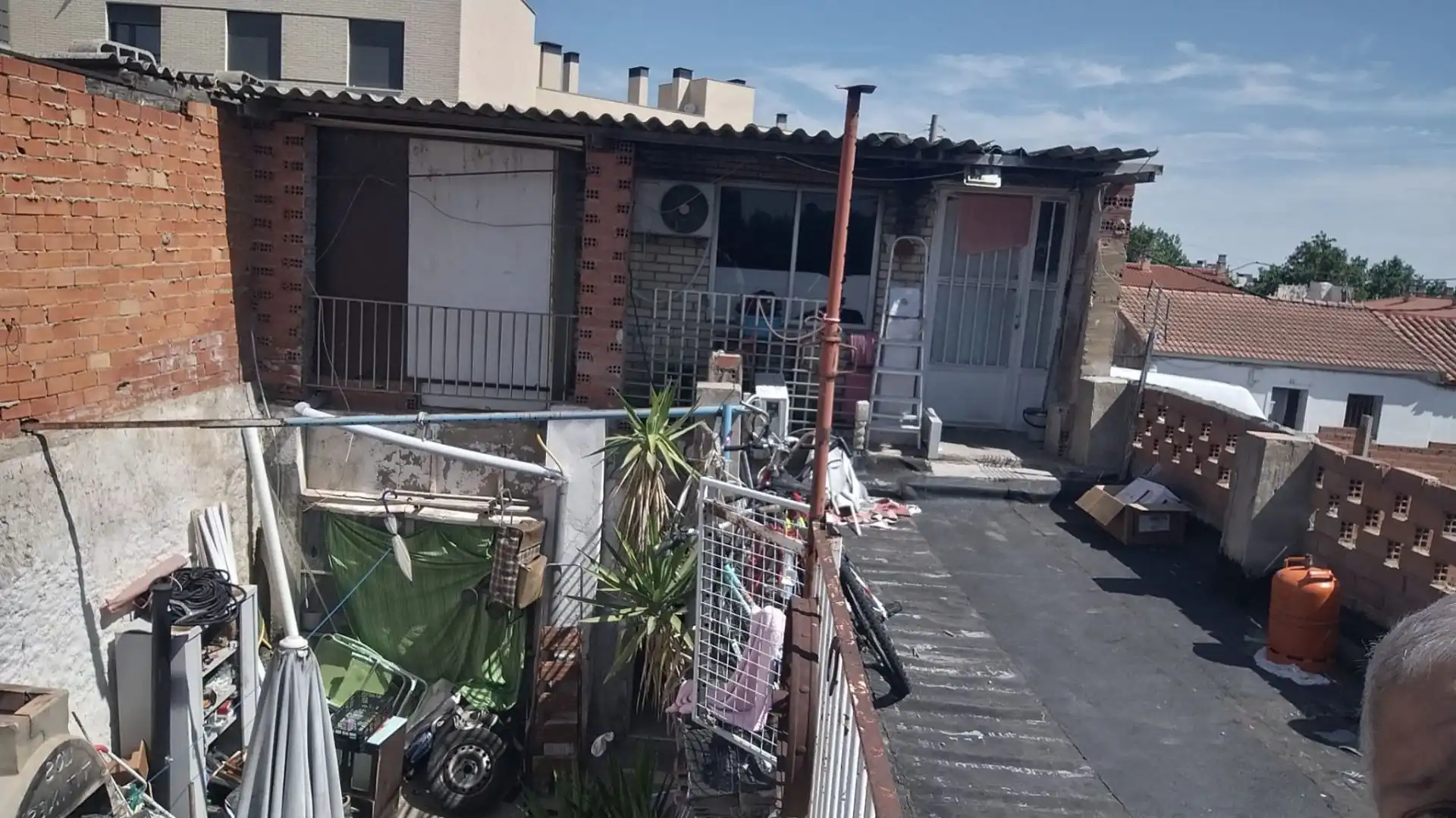 Vista exterior de Casa adosada en venta en Zaragoza con Aire acondicionado, Calefacción y Terraza