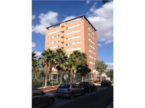 Außenansicht von Garage zur Miete in  Sevilla Capital
