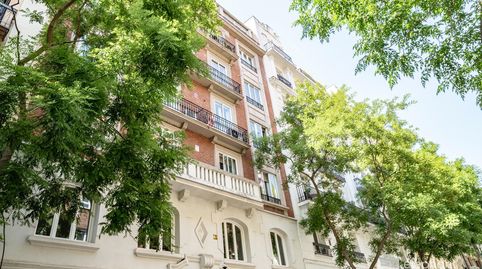 Foto 2 de Piso de alquiler en Almagro, Madrid Capital