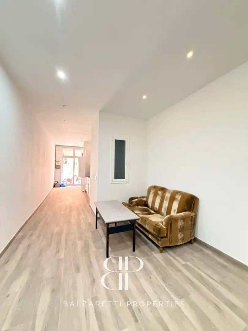 Sala d'estar de Pis en venda en Barcelona amb Aire condicionat, Calefacció i Forn