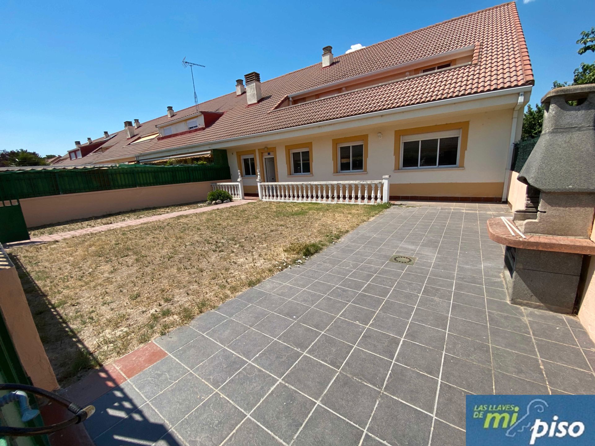Garden of Single-family semi-detached for sale in Mojados  with Heating, Private garden and Terrace