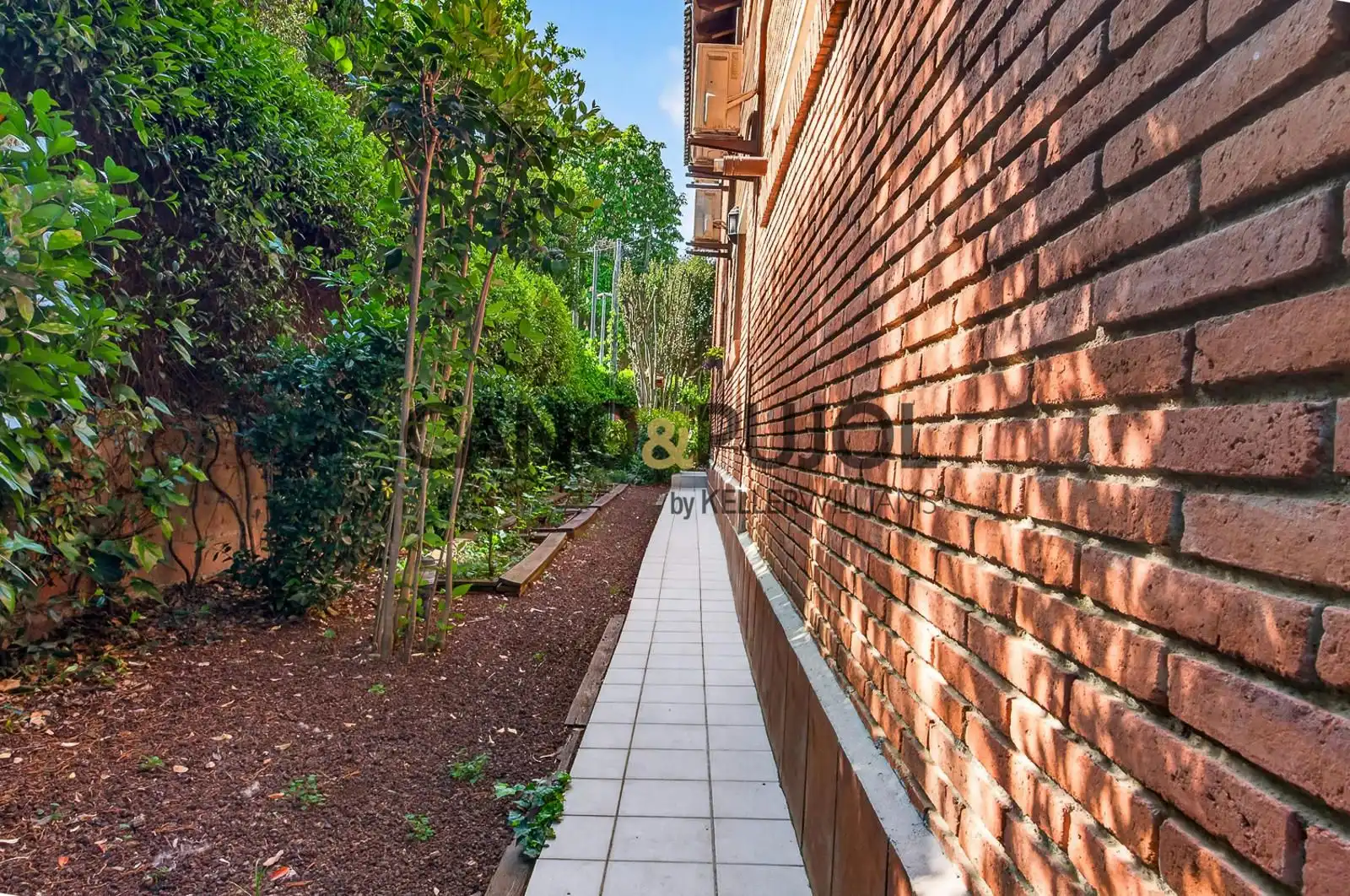 Vista exterior de Casa o xalet en venda en Sant Cugat del Vallès amb Aire condicionat, Calefacció i Terrassa