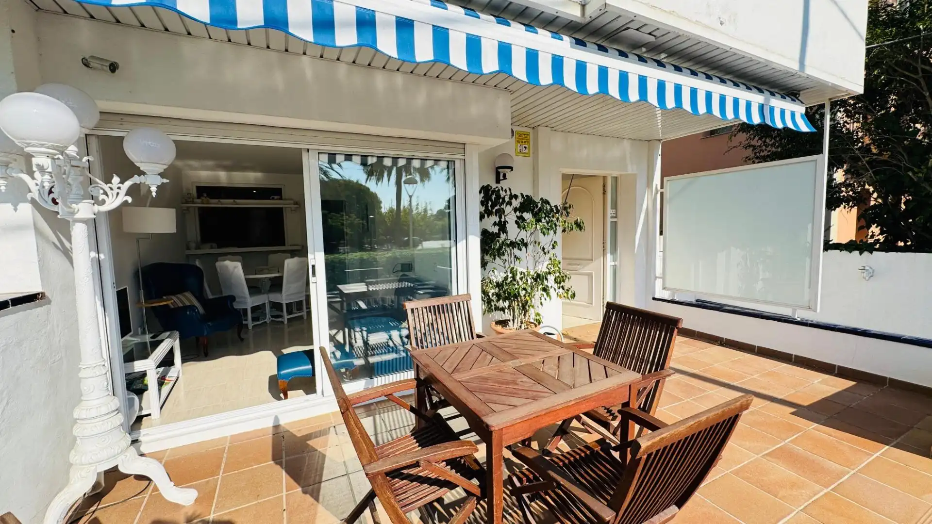 Terrasse von Erdgeschoss zur Miete in Vilanova i la Geltrú mit Klimaanlage, Heizung und Terrasse