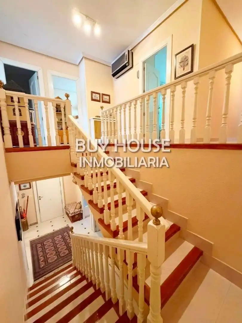 Vista exterior de Dúplex en venta en Alameda de la Sagra con Aire acondicionado y Terraza