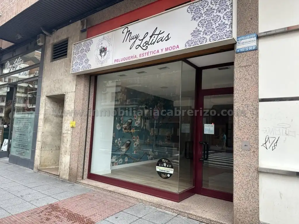 Local comercial en alquiler en Avenida de la Paz, imagen 2