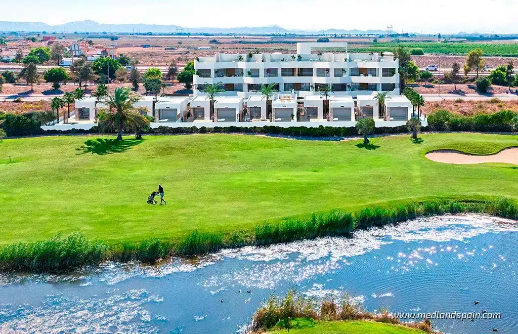 Apartamento con piscina en venta en Las Lomas de Rame - Bahía Bella