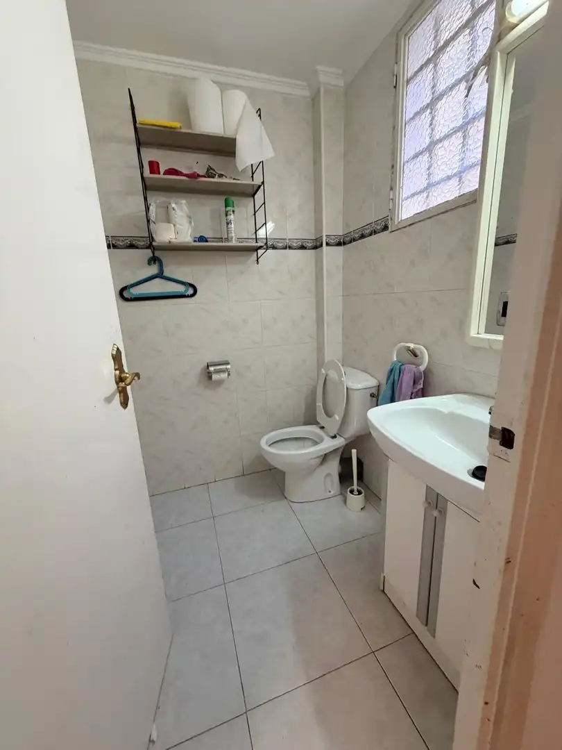 Bathroom of Commercial properties for rent in Cocentaina