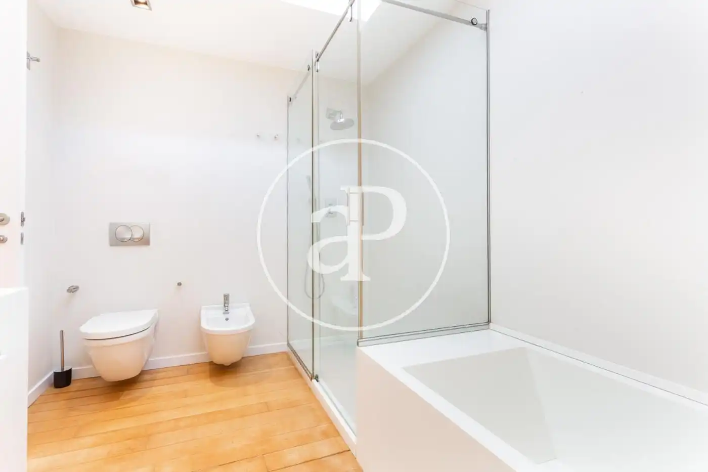 Bathroom of Houses for sale in Sagunto / Sagunt  with Air Conditioner, Heating and Private garden