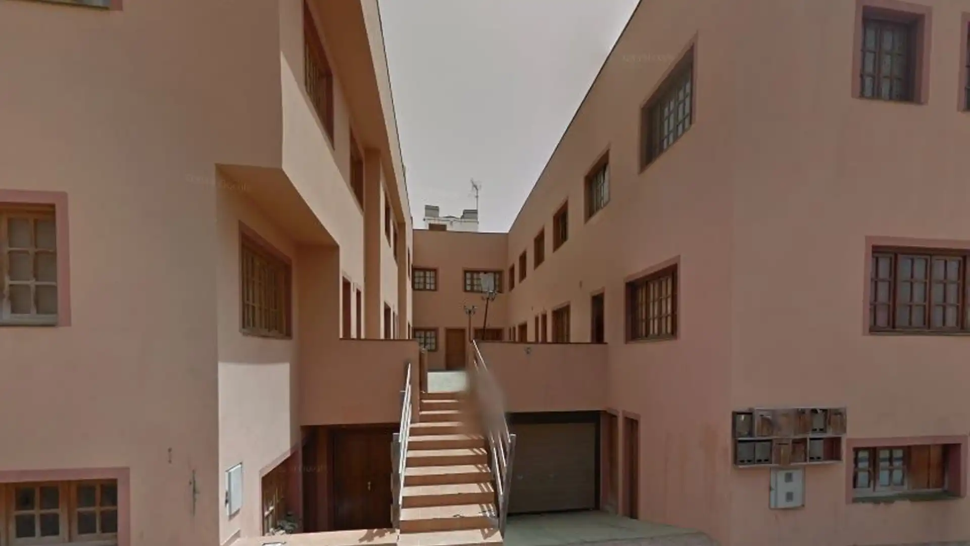 Local en venta en C/ Tamasite, La Charca - Majada Marcial