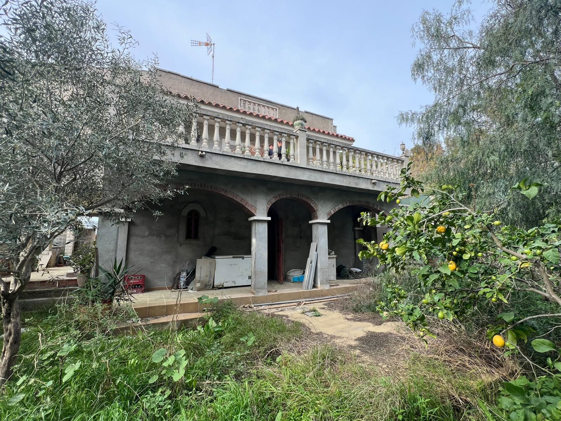 Exterior view of Country house for sale in Vilanova i la Geltrú  with Private garden, Terrace and Storage room