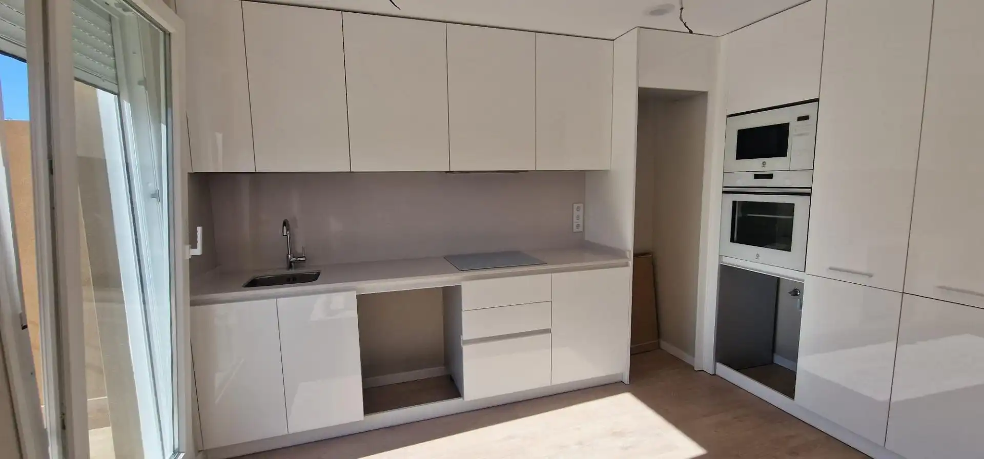 Küche von Einfamilien-Reihenhaus zur Miete in Guillena mit Privatgarten, Balkon und Gemeinschaftspool