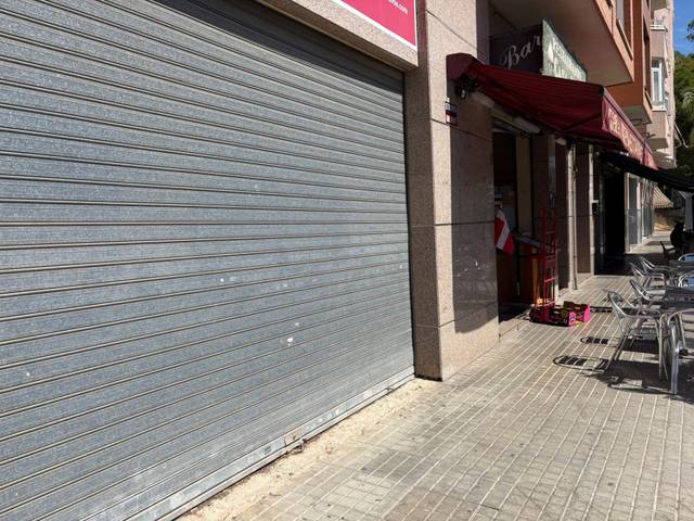 Local comercial en Alquiler en Torrellano