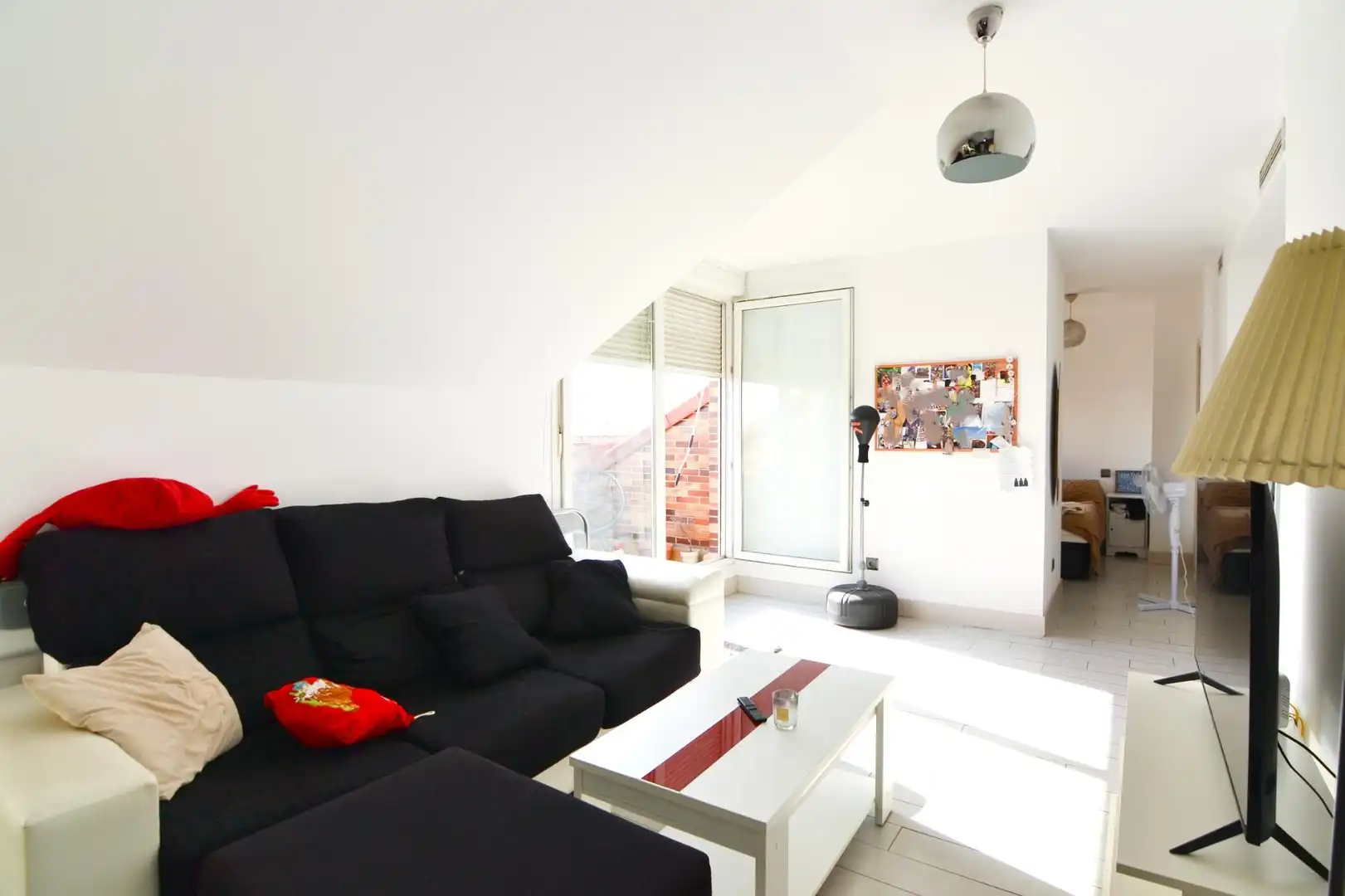 Sala d'estar de Àtic de lloguer en Brunete amb Terrassa i Balcó