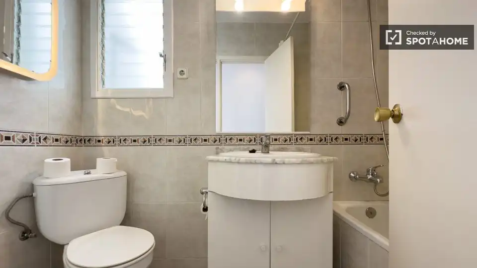 Flat with terrace to rent in Sants - Montjuïc, imagen 18