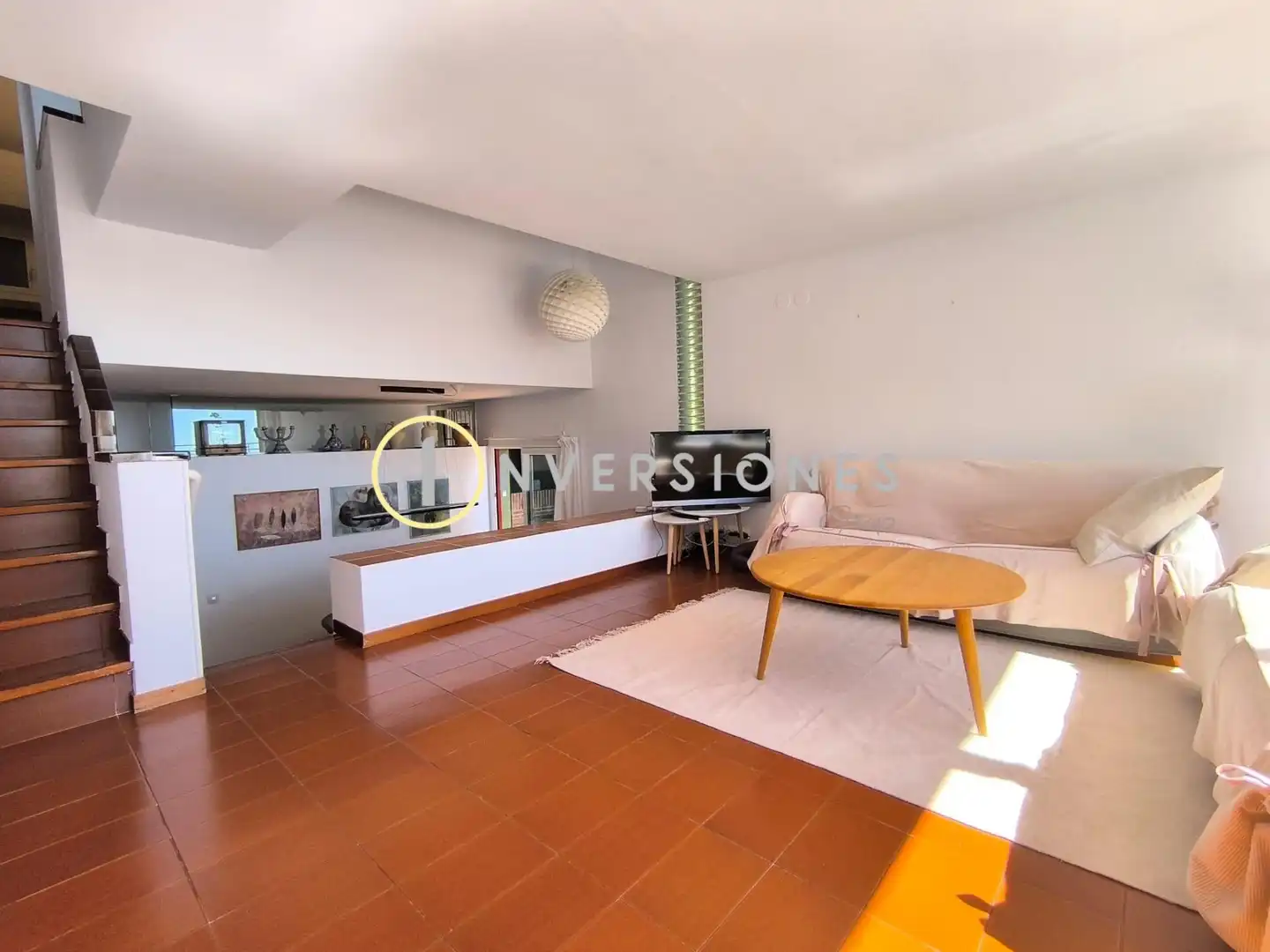 Living room of Detached homes for rent in Barcelona  with Terrace and Community pool