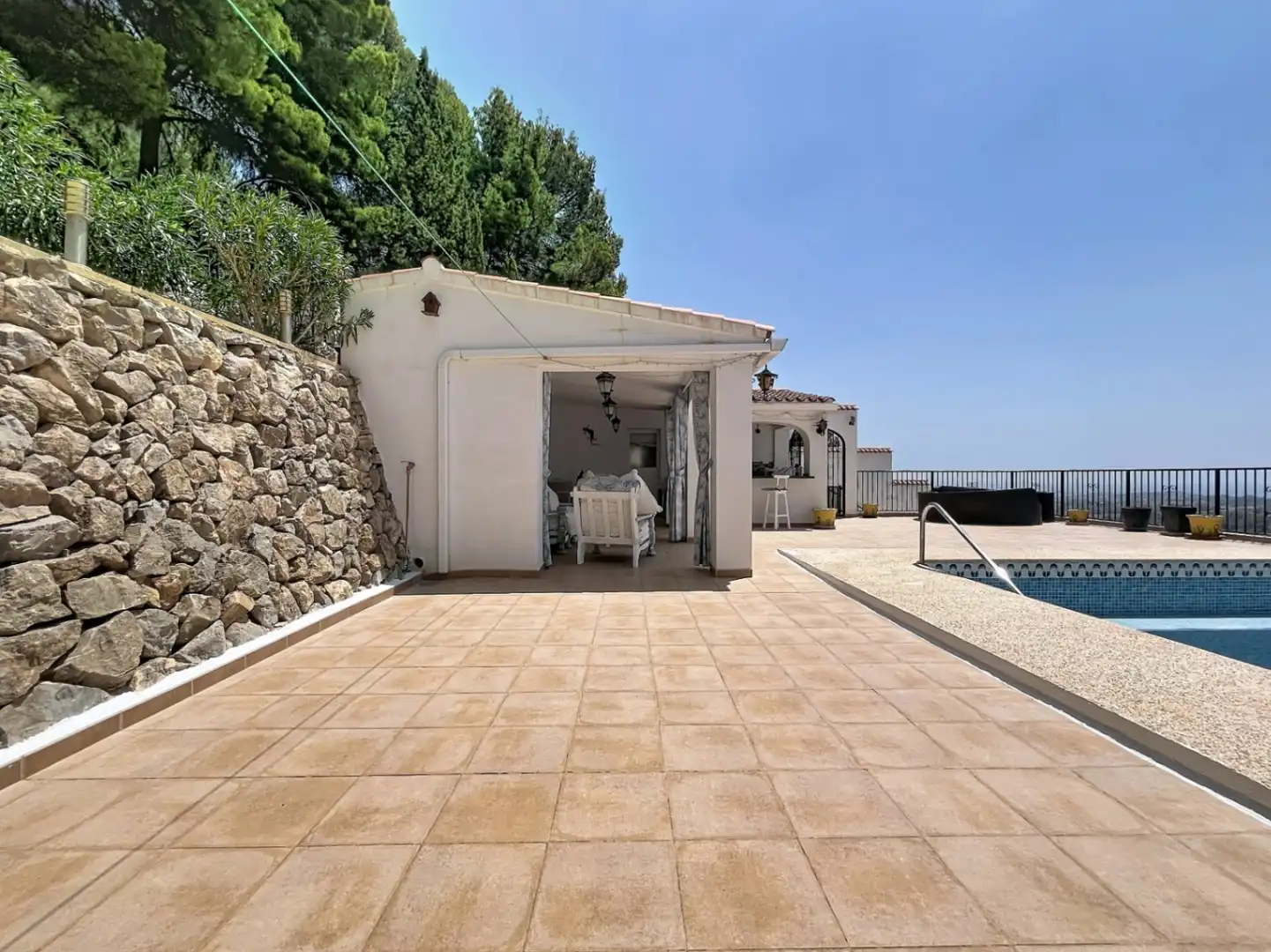 Terrassa de Casa o xalet en venda en Callosa d'en Sarrià amb Aire condicionat, Jardí privat i Terrassa