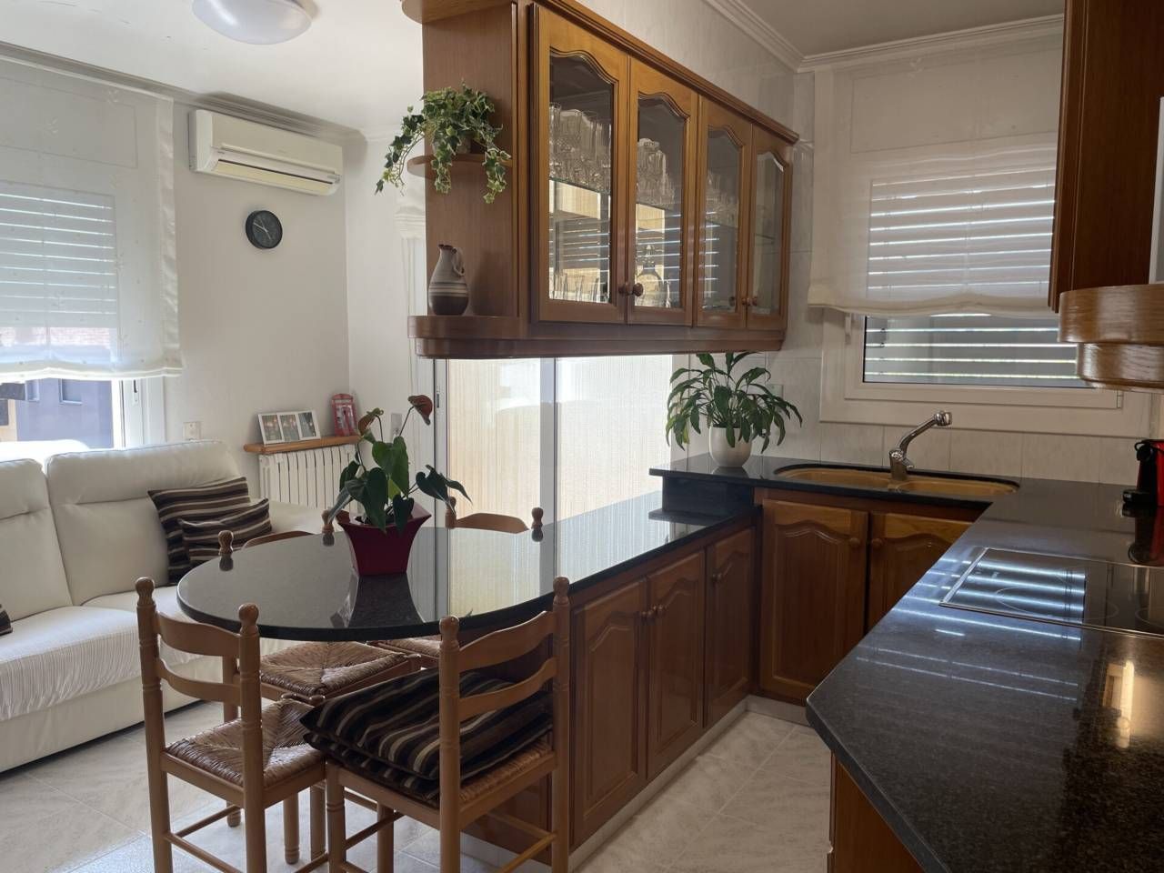 Kitchen of Single-family semi-detached for sale in Olot  with Heating, Private garden and Terrace