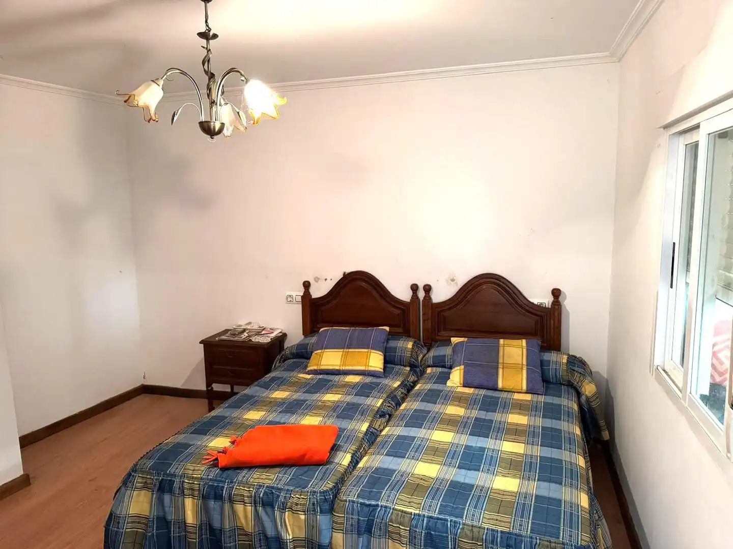 Dormitori de Casa adosada en venda en Verín