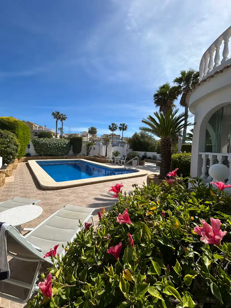 Casa o chalet en venta en Calle Luxemburgo, Monte y Mar