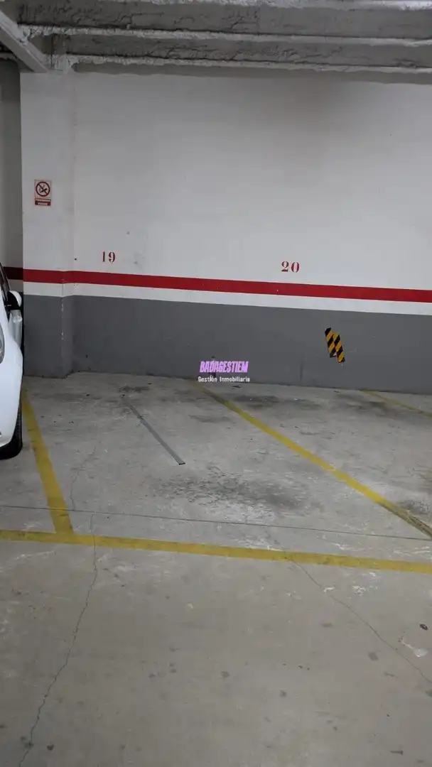 Einzelparkplatz zum Verkauf in Carrer CALDERON DE LA BARCA, imagen 2