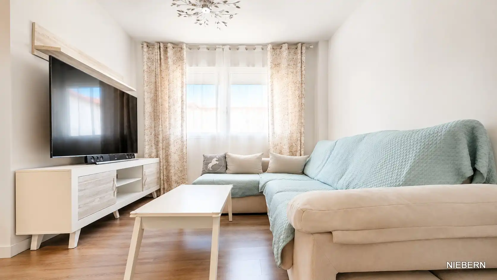 Living room of Detached homes for sale in Cartagena  with Air Conditioner, Oven and Balcony