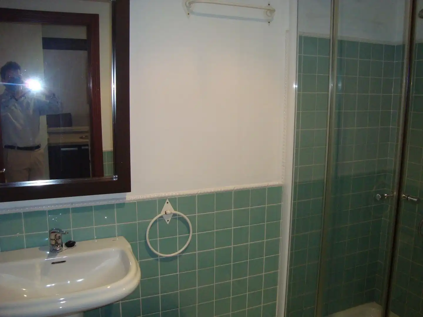 Bathroom of Flat for sale in Córdoba  with Air Conditioner
