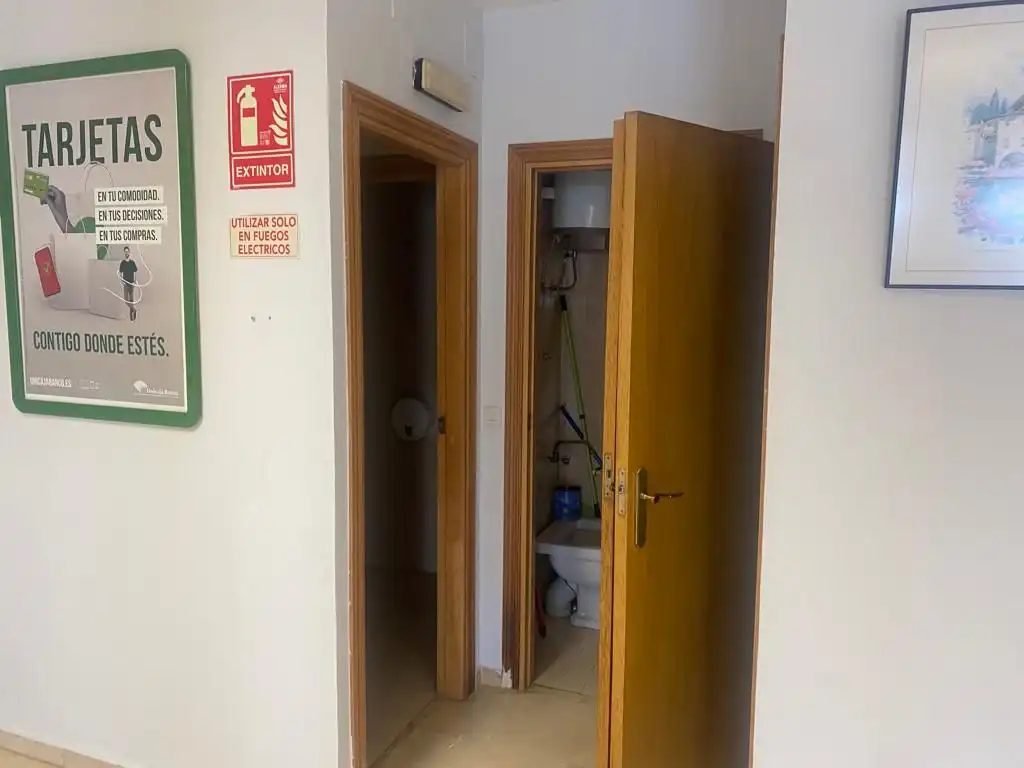 Local comercial en venda a Avenida del Azuer, imagen 10
