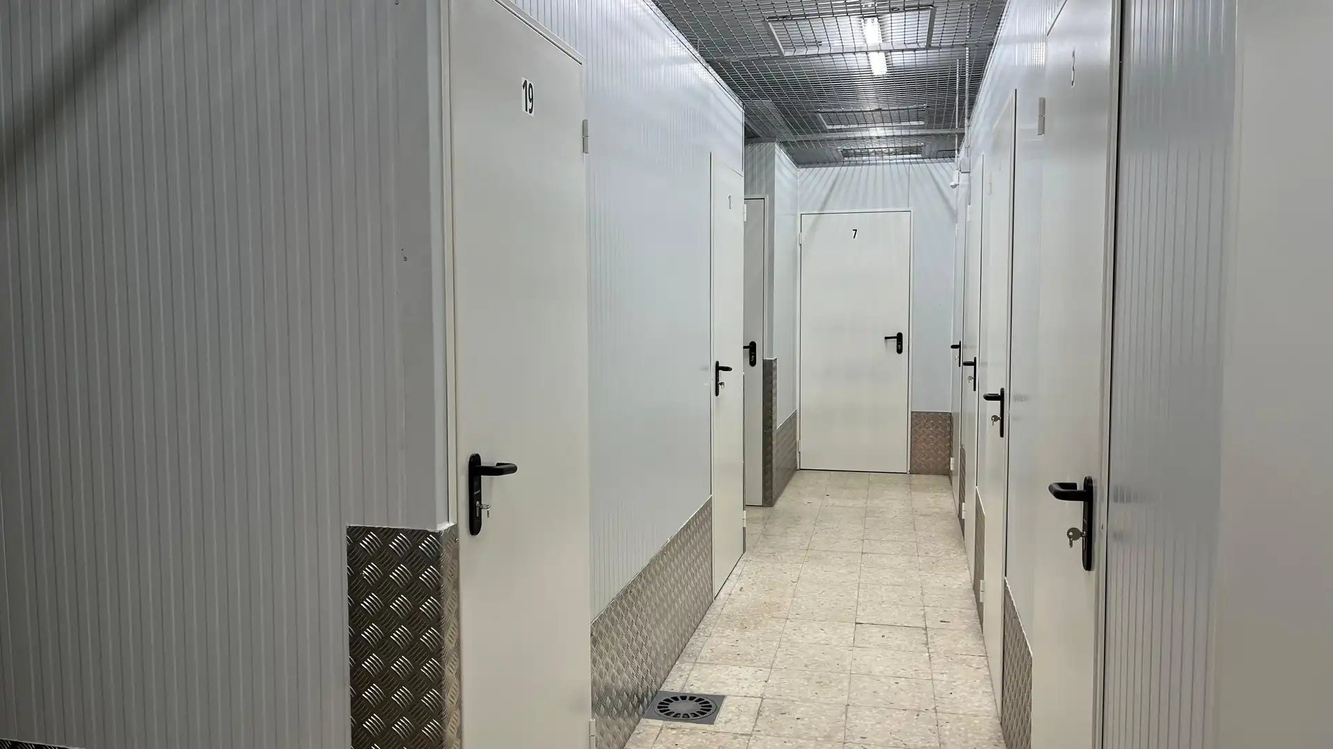 Trastero de alquiler en Madrid con Alarma