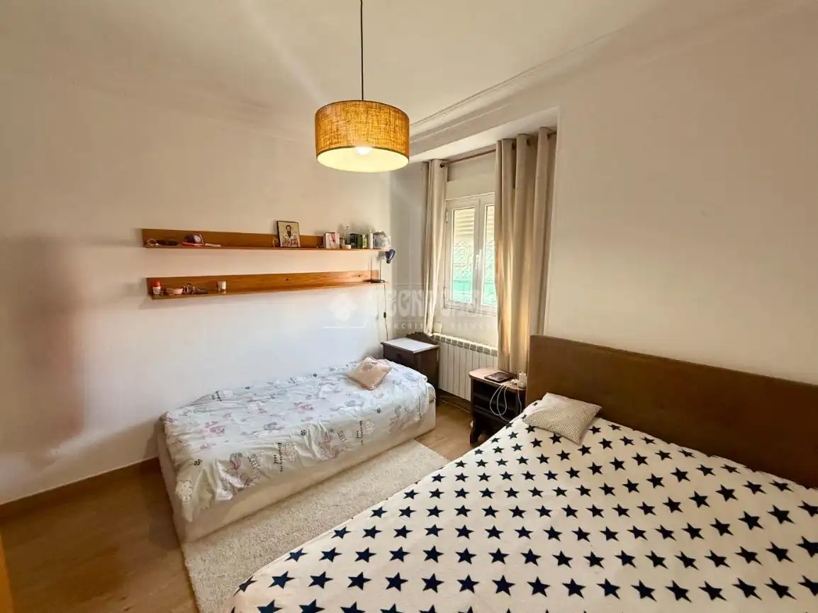 Habitación de Piso en venta en Santander con Calefacción
