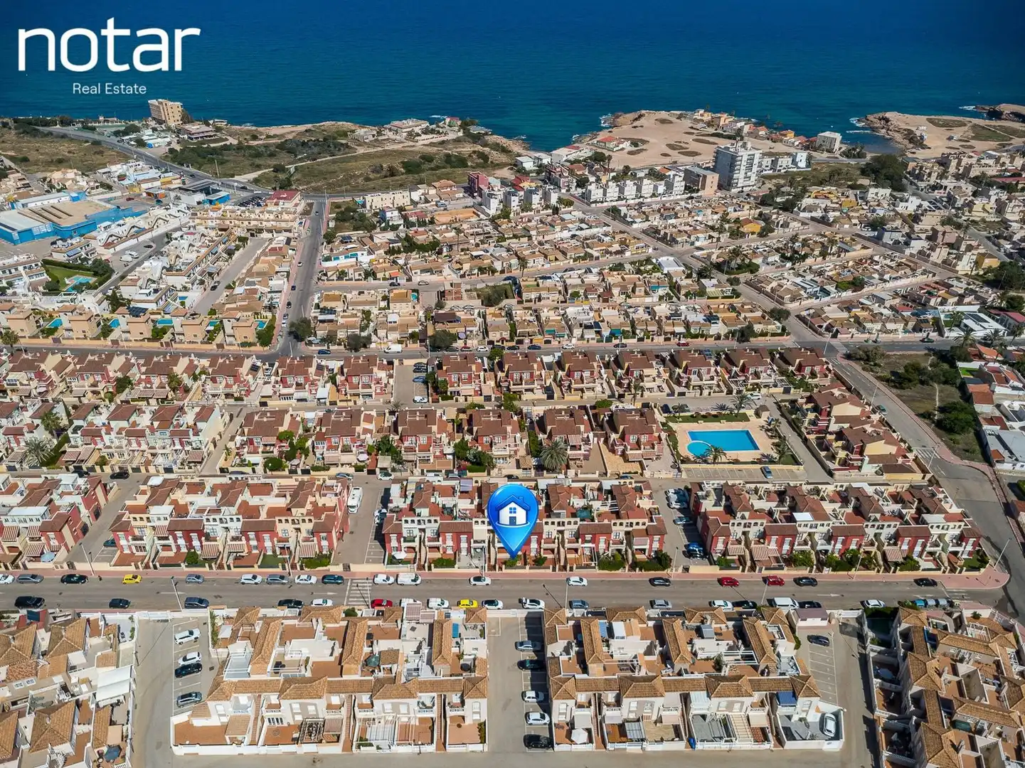 Außenansicht von Wohnungen zum Verkauf in Torrevieja mit Privatgarten, Terrasse und Gemeinschaftspool