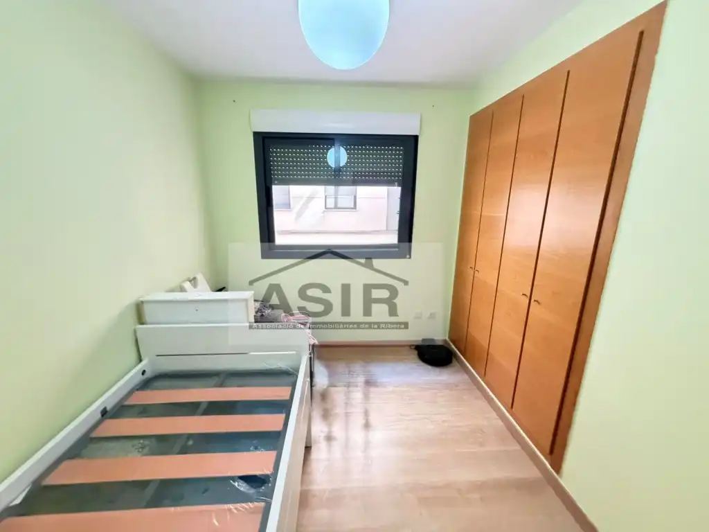 Habitación de Piso en venta en Alzira con Terraza