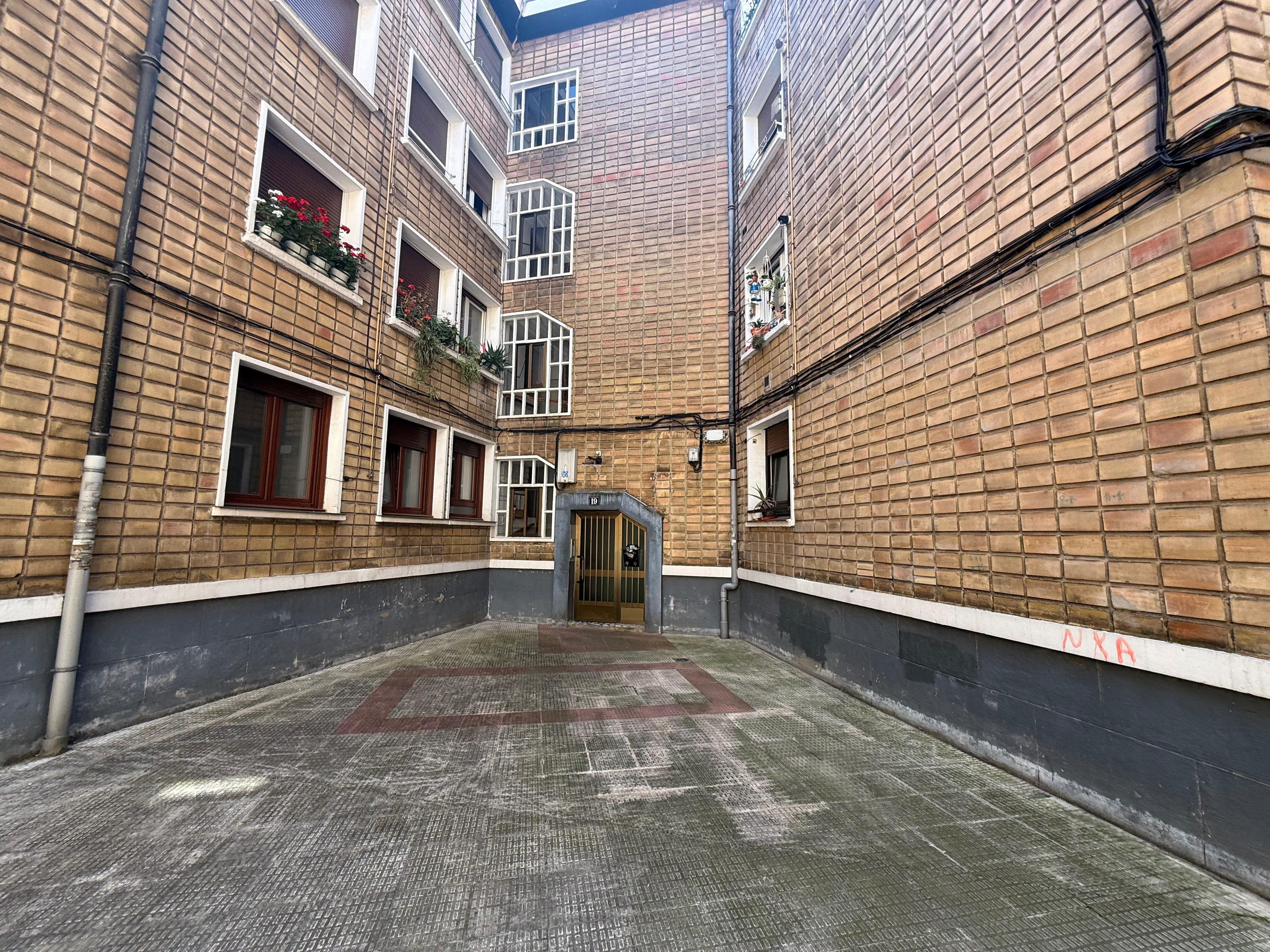 Exterior view of Flat for sale in Bilbao 