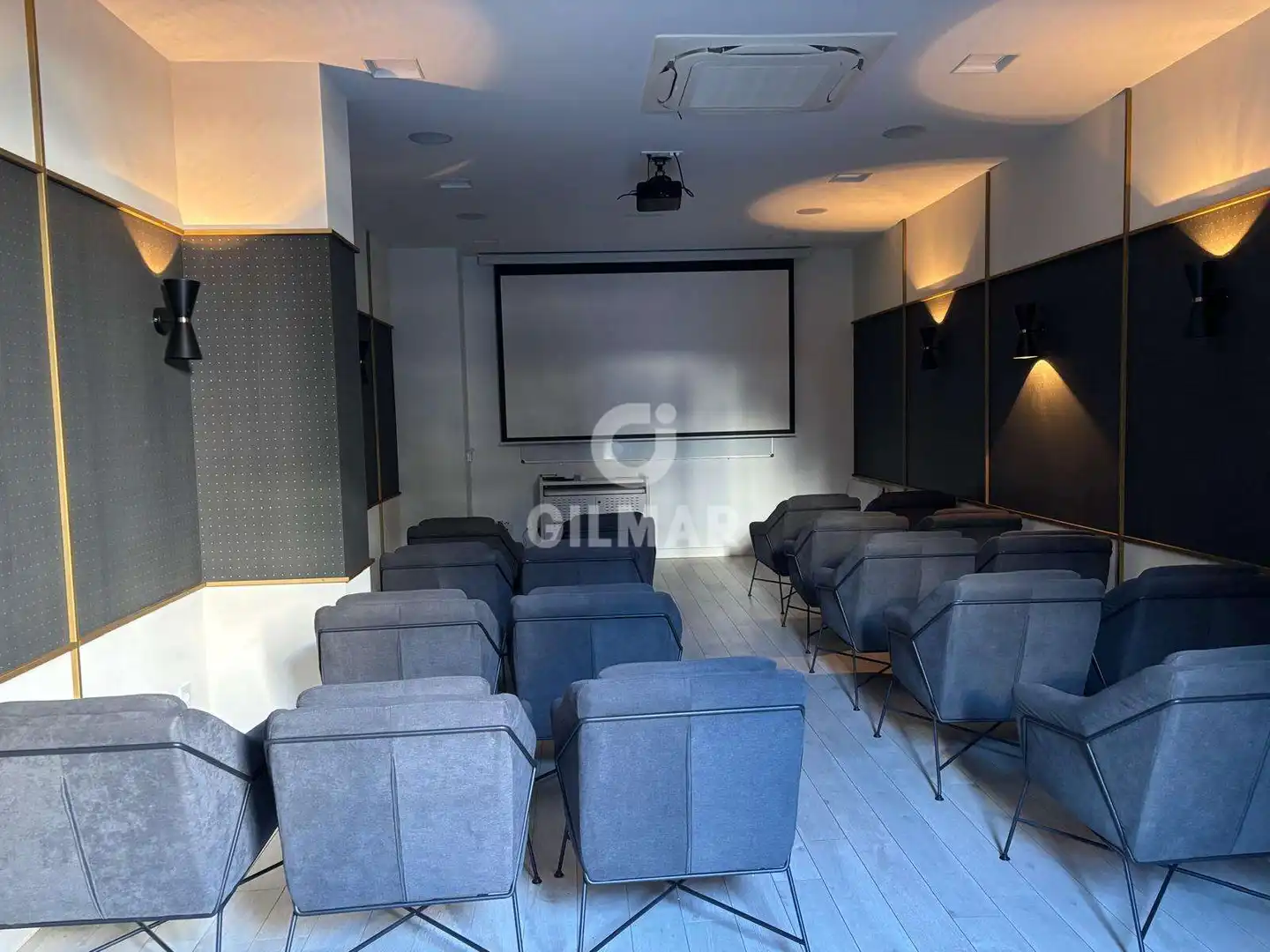 Flat for sale in Madrid  with Heating, Private garden and Storage room