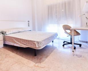 Apartment to share in Triana Este