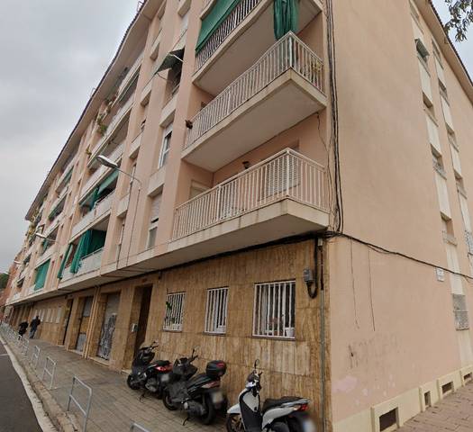 Piso en Venta en Carrer de Casas i Amigó en Porta