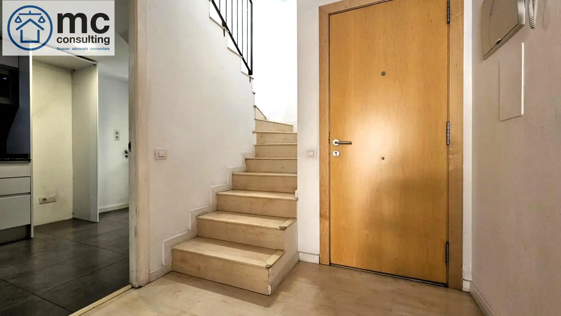 Duplexes for sale in Montserrat - El Passeig