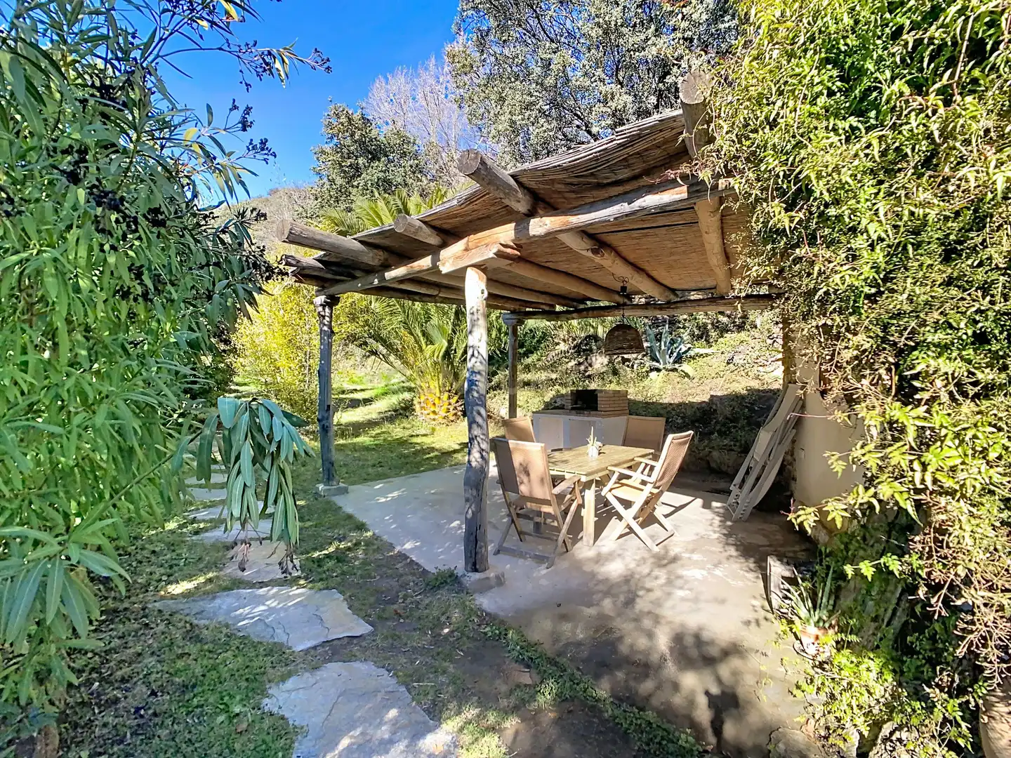 Jardín de Casa o chalet en venta en La Taha con Jardín privado, Trastero y Piscina