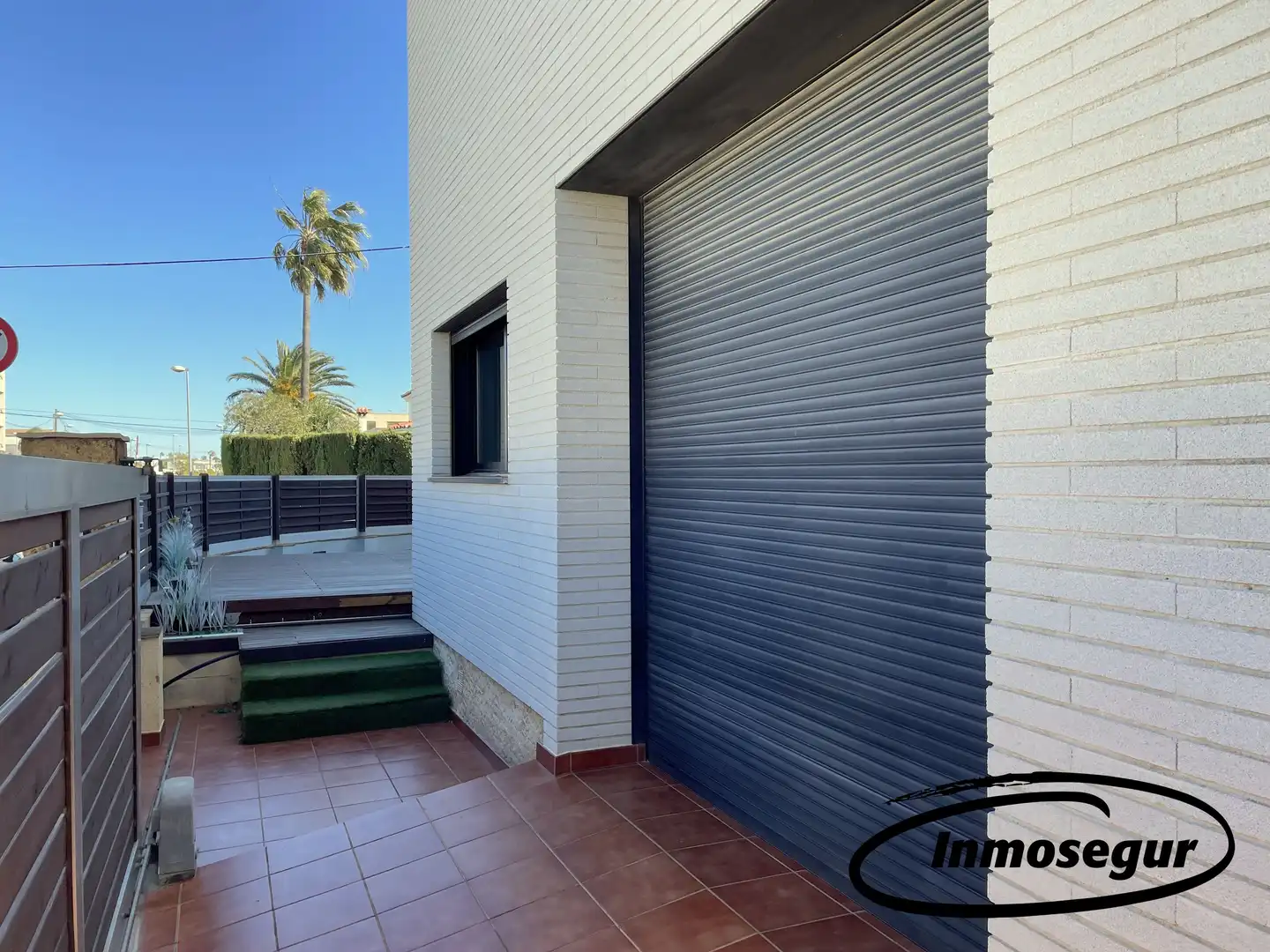 Vista exterior de Casa o xalet en venda en Cambrils amb Aire condicionat, Calefacció i Jardí privat