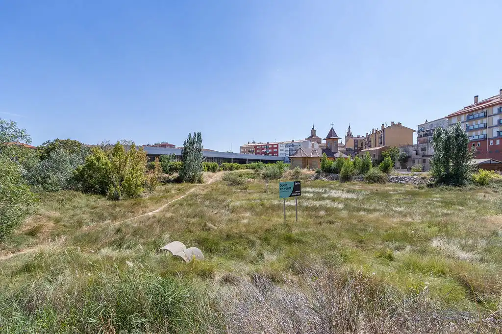 Terrenys i solars en venda a C/ Juan Cruz Melero, imagen 3