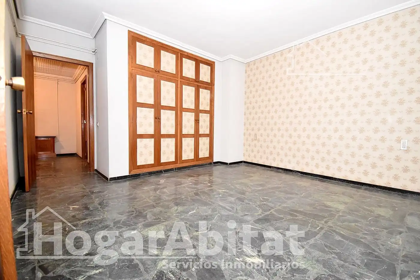 Habitación de Piso en venta en Castellón de la Plana / Castelló de la Plana con Calefacción y Balcón