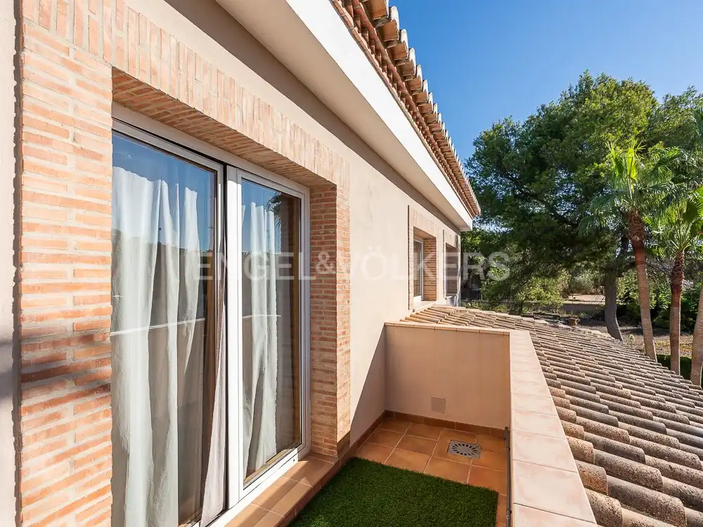 Balcony of Houses for rent in Bétera  with Air Conditioner, Heating and Private garden