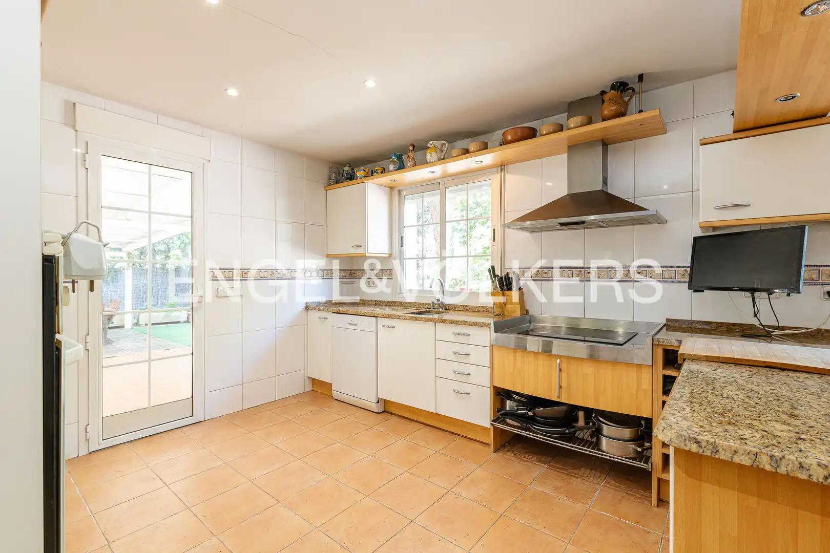 Cocina de Casa o chalet en venta en Las Rozas de Madrid con Aire acondicionado, Calefacción y Jardín privado