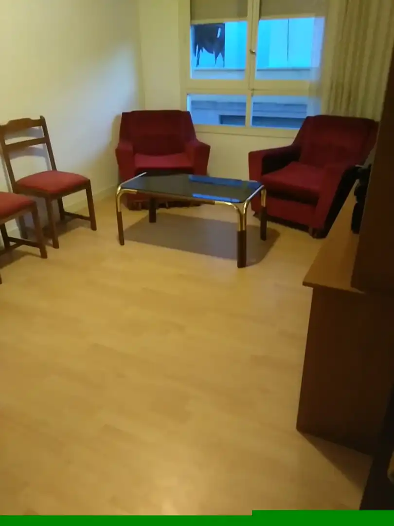 Piso con terraza en venta en Calle Cisne, imagen 2