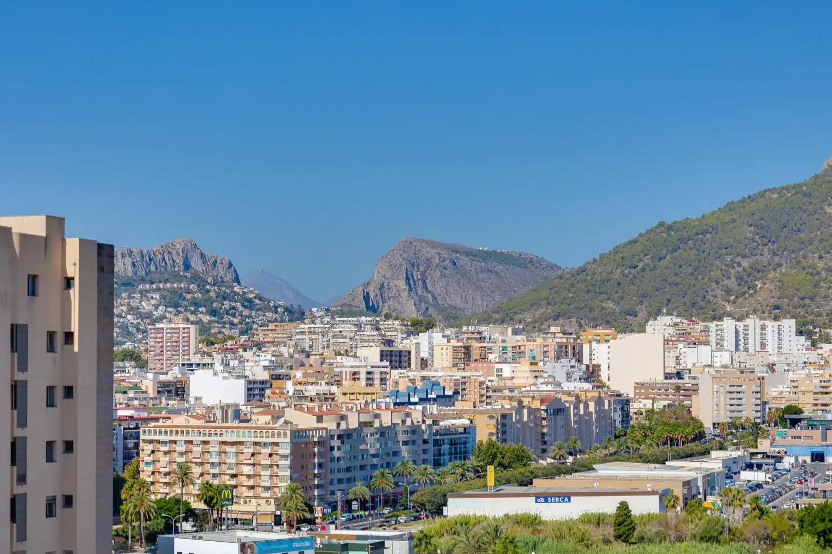 Vista exterior de Apartamento en venta en Calpe / Calp con Aire acondicionado, Calefacción y Jardín privado