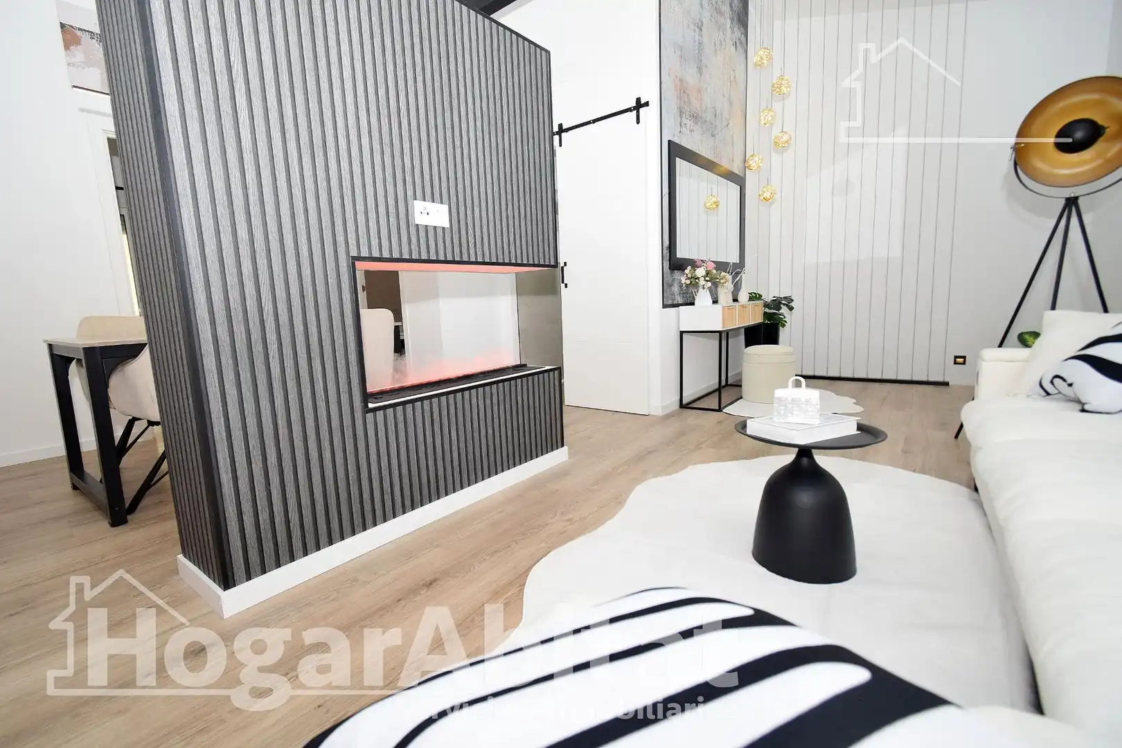 Living room of Attic for sale in Picassent  with Parquet flooring, Terrace and Furnished