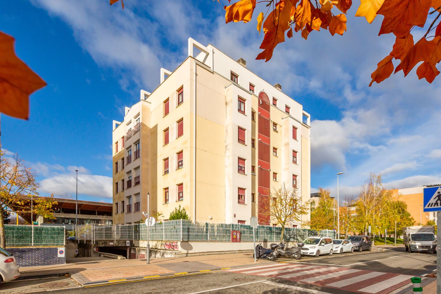 Exterior view of Flat for sale in Huarte / Uharte  with Heating, Private garden and Parquet flooring